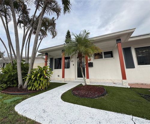 4578-4578 Nw 16th Ave, Tamarac, FL, 33309-3721 | Card Image
