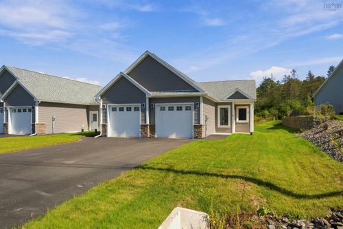 21 Seyval Dr, Avonport, NS, B0P1P0 | Card Image