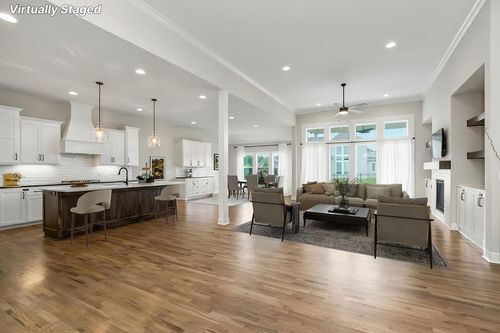 2055 Nw Obrien Rd, Lee's Summit, MO, 64081-1635 | Card Image