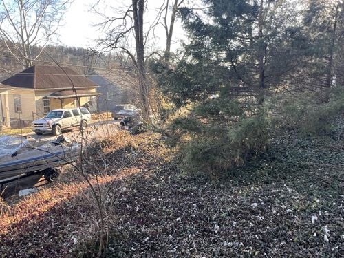 424 Owenton Ave, Frankfort, KY, 40601-2224 | Card Image