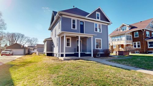 107 S Lena St, Holstein, IA, 51025-5035 | Card Image