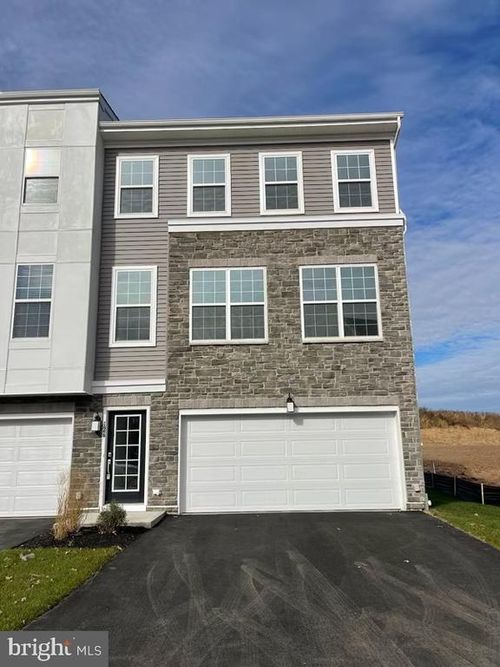 126 Ada Hightower, PENNINGTON, NJ, 08534 | Card Image