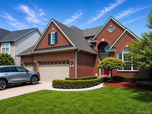 16928 Boulder Dr, Northville, MI, 48168-6819 | Card Image