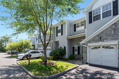 46 Capica Court, Townhouse with 2 bedrooms, 2 bathrooms and null parking in South Amboy NJ | Image 2