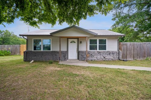 701 Lincoln Ave, Wagoner, OK, 74467-6435 | Card Image