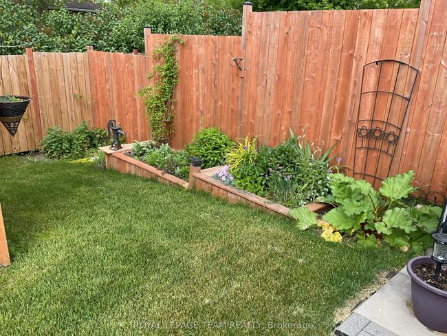 301 Napier Lane, House attached with 3 bedrooms, 3 bathrooms and 2 parking in Almonte ON | Image 23