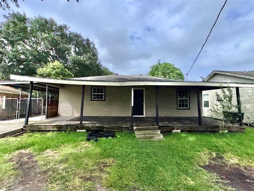 1219 S 13th St, Nederland, TX, 77627-4315 | Card Image