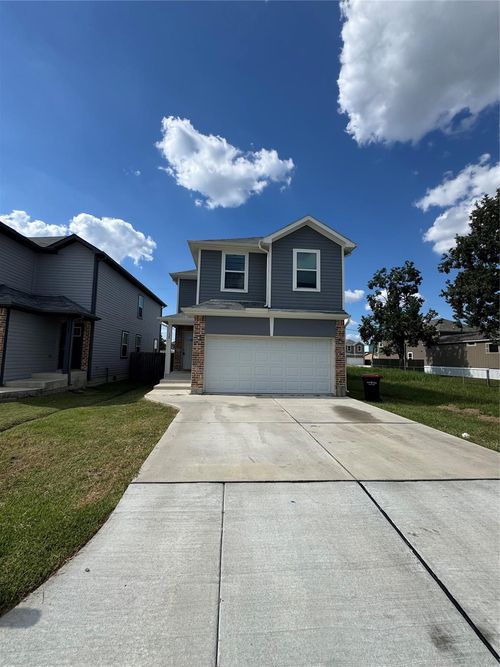 138 Egret Canal S, Baytown, TX, 77523-9781 | Card Image