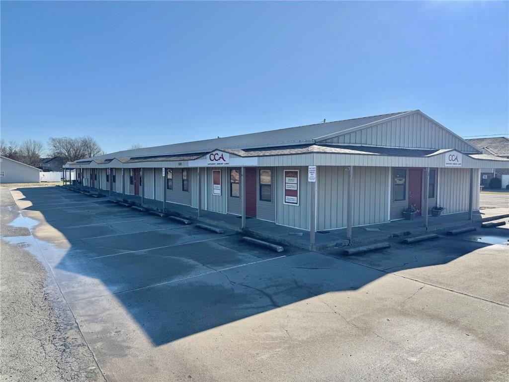 598 Se County Road Dd, Warrensburg, MO 64093