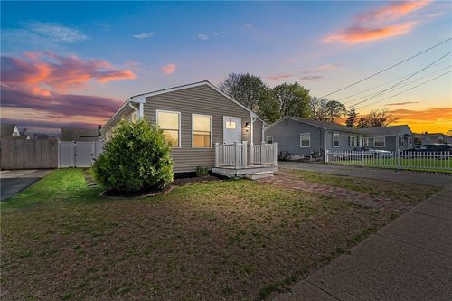 49 Martha Rd, Rumford, RI, 02916-1008 | Card Image