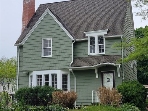 18305 Lomond Blvd, Shaker Heights, OH, 44122-5026 | Card Image