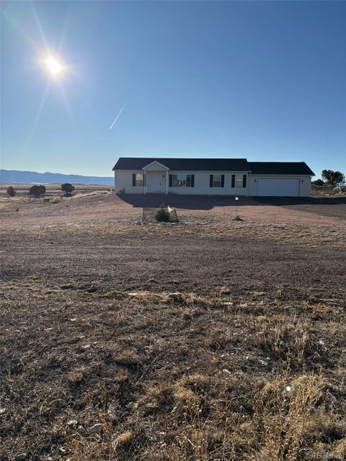 307 S Montecito Dr, Pueblo, CO, 81007-3227 | Card Image