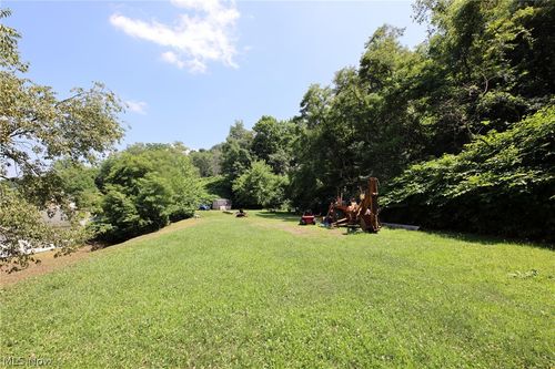 000 Indiana, First Street Extension Road, Chester, WV, 26034 | Card Image