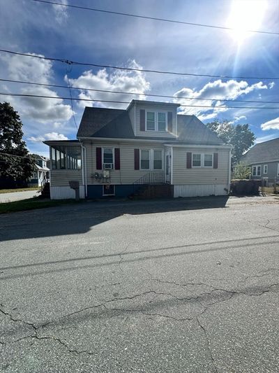 28 Nye Ave, House other with 3 bedrooms, 1 bathrooms and 2 parking in Acushnet MA | Image 2