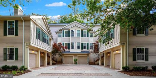 154-1300 Windleaf Dr, RESTON, VA, 20194-2053 | Card Image