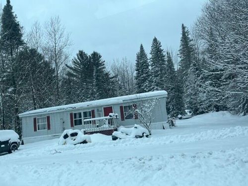 40 Poplar Ln, Bloomingdale, NY, 12913-7721 | Card Image