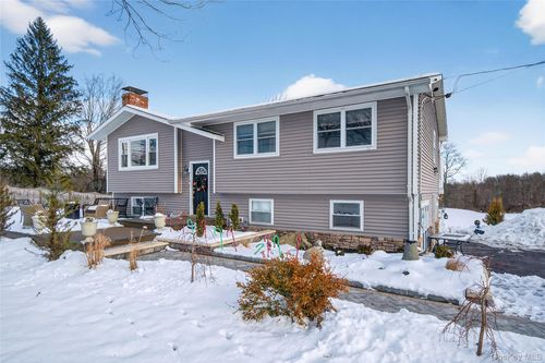 1076 Hoagerburgh Rd, Wallkill, NY, 12589-3406 | Card Image