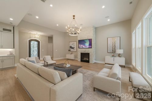 60-4028 Spindrift Cove Dr, Denver, NC, 28037-5602 | Card Image