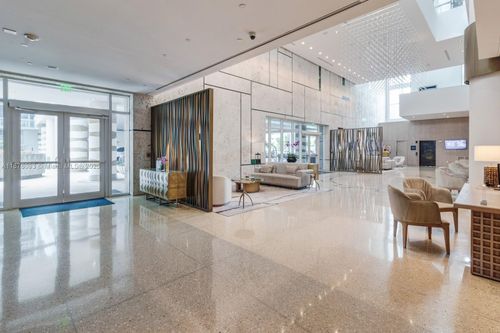 716-deed-708-6801 Collins Ave, Miami Beach, FL, 33141-3243 | Card Image