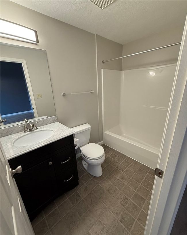 124 Hillvue Dr, Townhouse with 3 bedrooms, 3 bathrooms and 1 parking in Seven Fields PA | Image 16