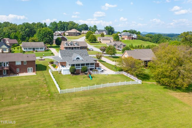 136 Landon Dr, House other with 3 bedrooms, 3 bathrooms and null parking in Mount Carmel TN | Image 68