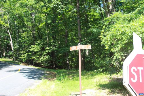 38 Gray Squirrel Ln, NELLYSFORD, VA, 22958-8100 | Card Image
