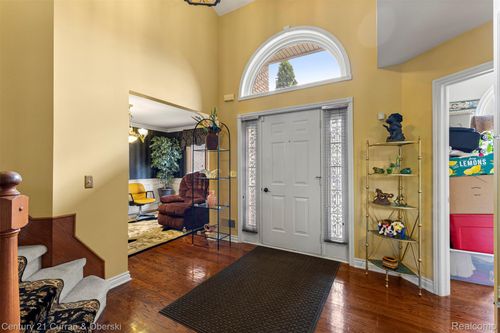 41985 Dorchester Ct, Clinton Township, MI, 48038-4975 | Card Image