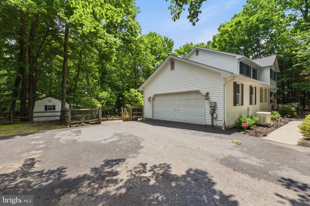 Residential in SAYLORSBURG 3