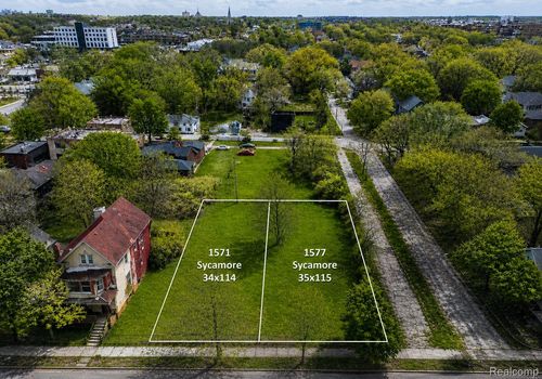 1577 Sycamore St, Detroit, MI, 48208-2871 | Card Image