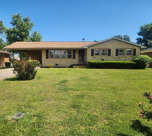 3030 Clover Ln, Hopkinsville, KY, 42240-8957 | Card Image