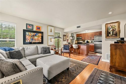304-7685 Northcross Dr, Austin, TX, 78757-1753 | Card Image