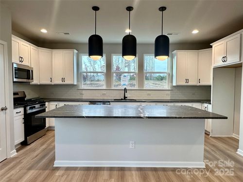 brx0075-234 Ferebee Pl, Charlotte, NC, 28213-0072 | Card Image