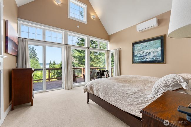 9811 Glacis Dr Ne, House other with 2 bedrooms, 3 bathrooms and 2 parking in Olympia WA | Image 11