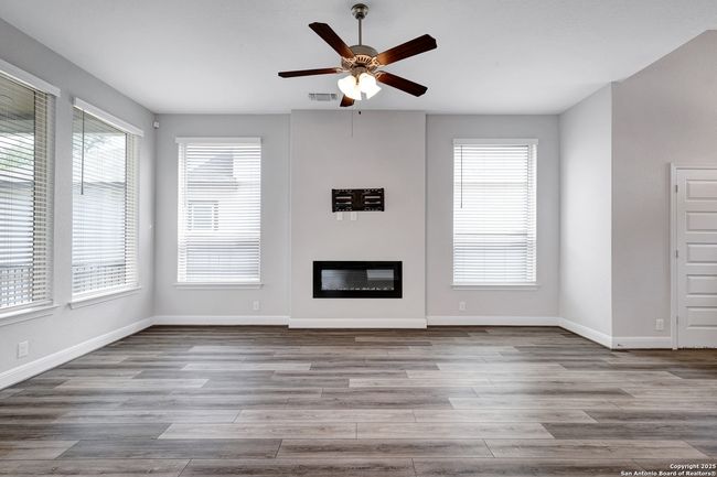5715 Pin Pt, House other with 4 bedrooms, 3 bathrooms and null parking in San Antonio TX | Image 7