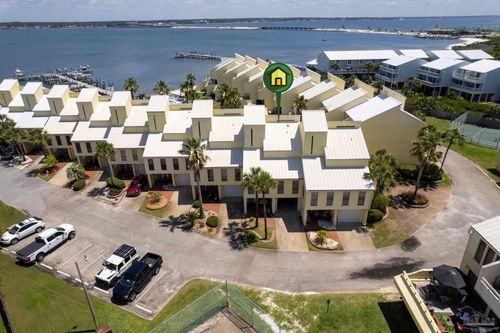 apt-29-8520 Gulf Blvd, Navarre, FL, 32566-7237 | Card Image