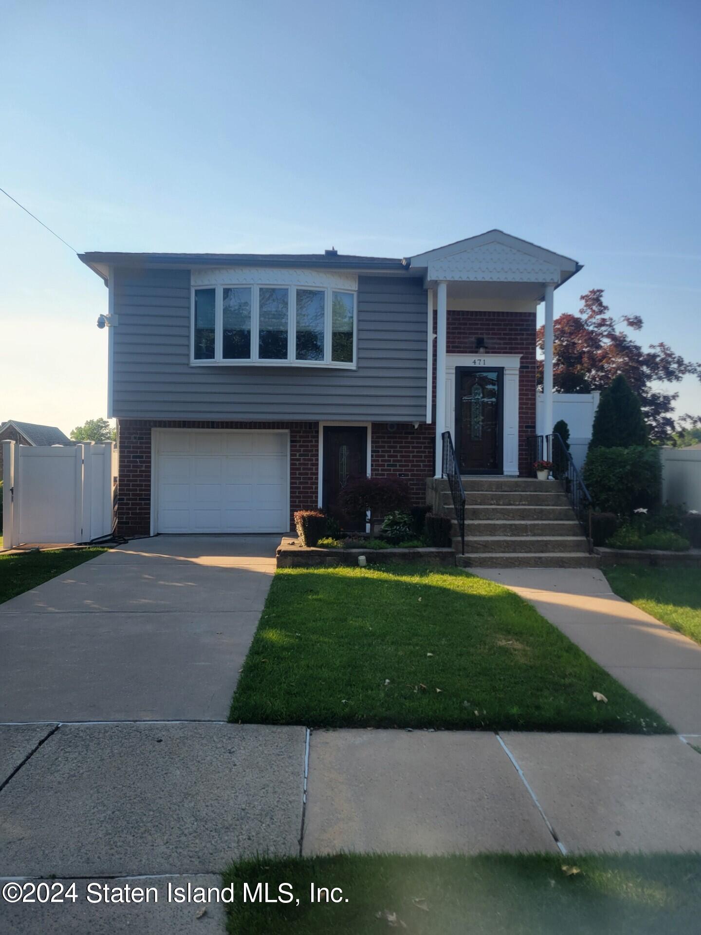 Rathbun Ave, Staten Island, NY 10312