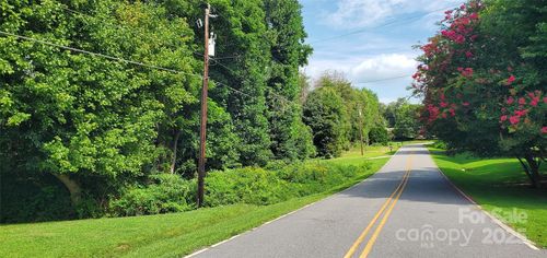 125 Polly Dr, Statesville, NC, 28625-8987 | Card Image