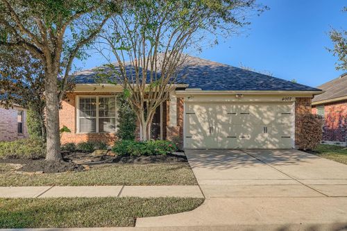 4007 Pinecrest Holw, Houston, TX, 77084-2572 | Card Image
