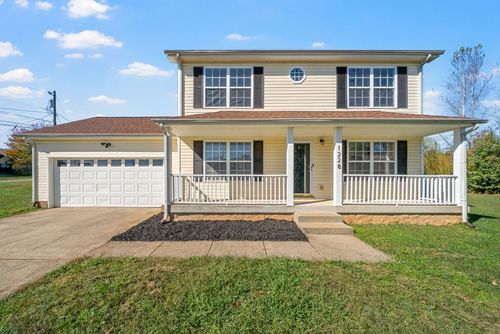 1228 Shorehaven Dr, Clarksville, TN, 37042-8716 | Card Image