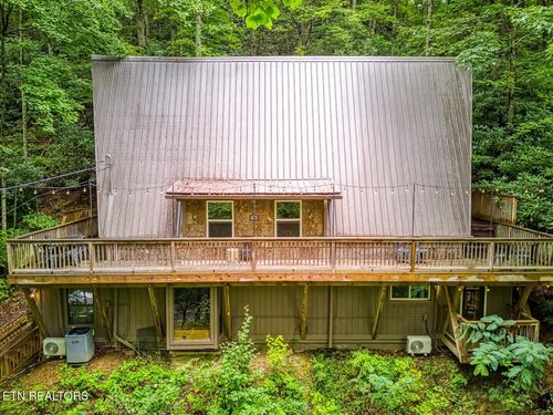 1134 Ski Mountain Rd, Gatlinburg, TN, 37738-3838 | Card Image