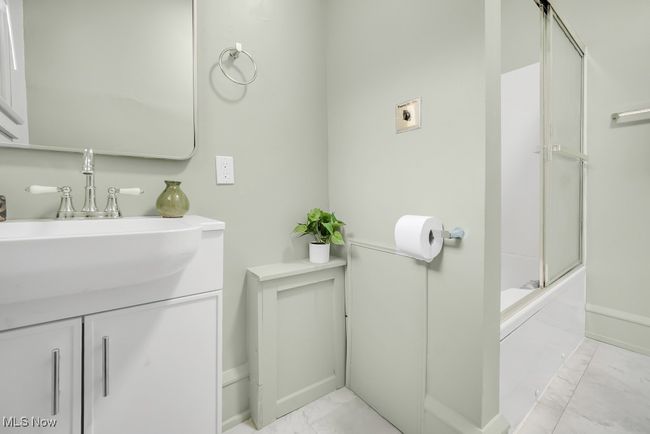 APT-2 - 1357 East Blvd, Condo with 4 bedrooms, 2 bathrooms and null parking in Cleveland OH | Image 18