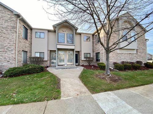 108-42715 Lilley Pointe Dr, Canton, MI, 48187-5308 | Card Image