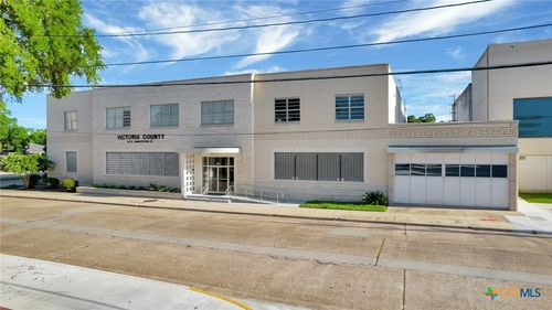 311 E Constitution St, Victoria, TX, 77901-8140 | Card Image
