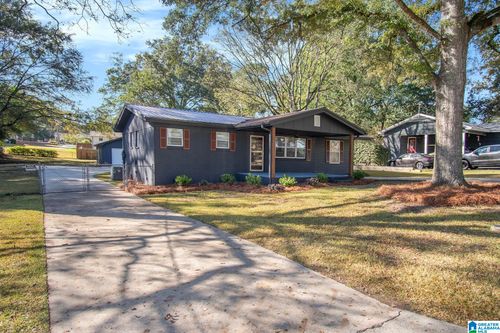945 5th Ave Sw, Alabaster, AL, 35007-9733 | Card Image
