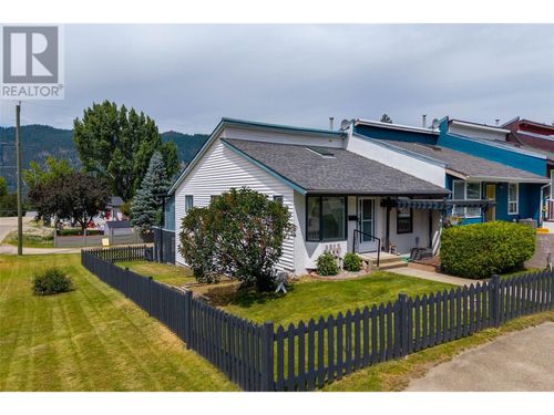 1036 Thompson Ave, Chase, BC, V0E1M1 | Card Image