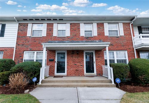 e-678 Front St, Hempstead, NY, 11550-4505 | Card Image