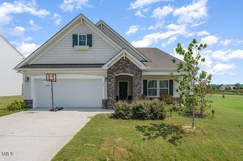 71 Nolan Ct, Lillington, NC, 27546-5194 | Card Image