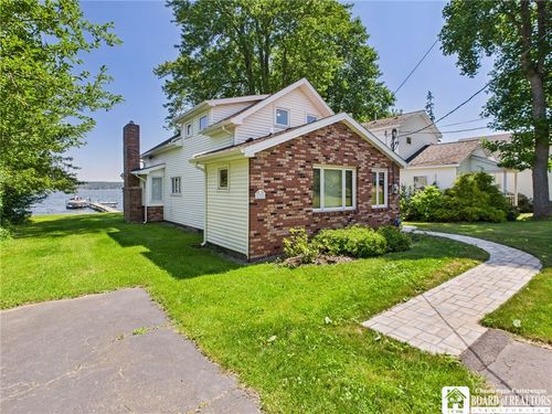 138 W Lake Rd, Mayville, NY, 14757-9653 | Card Image