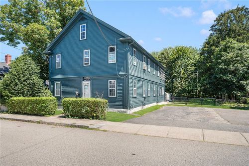 27 Barney St, Warren, RI, 02885-2501 | Card Image