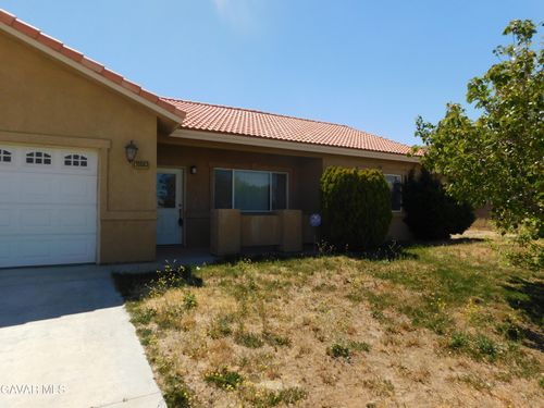20863 W Lake Dr, California City, CA, 93505-6617 | Card Image